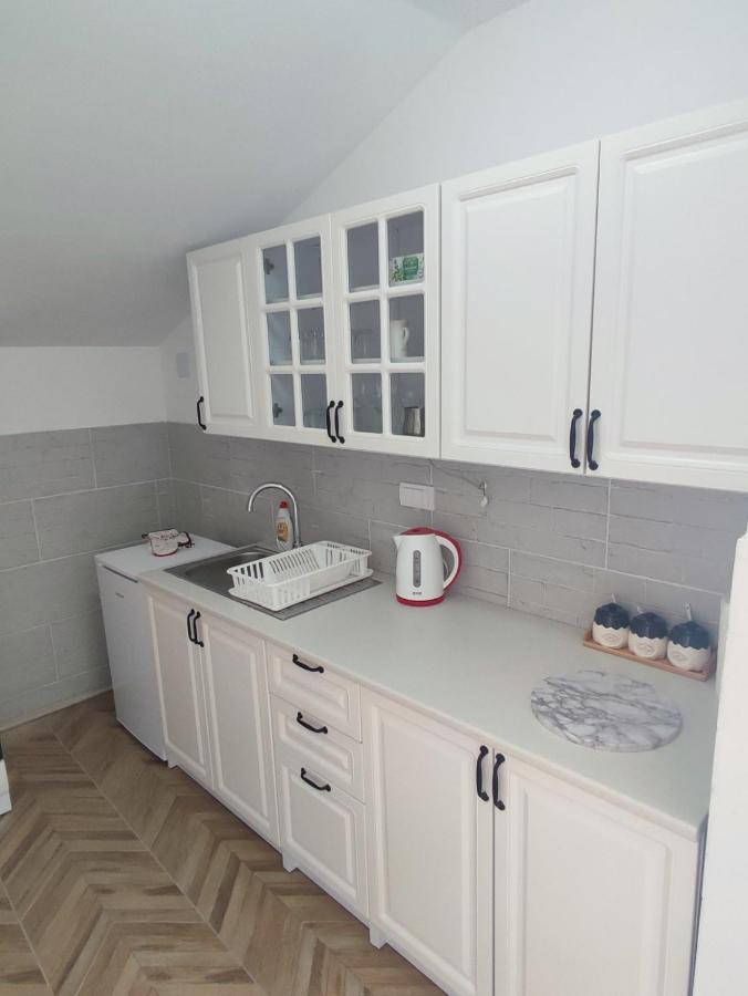 Apartman Flora Vrdnik Zewnętrze zdjęcie