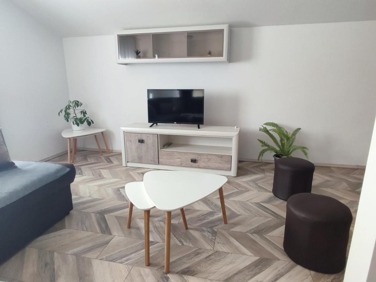 Apartman Flora Vrdnik Zewnętrze zdjęcie